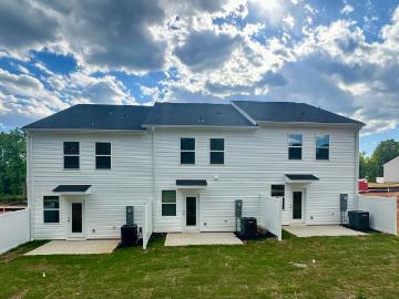 32 Stoneview Way