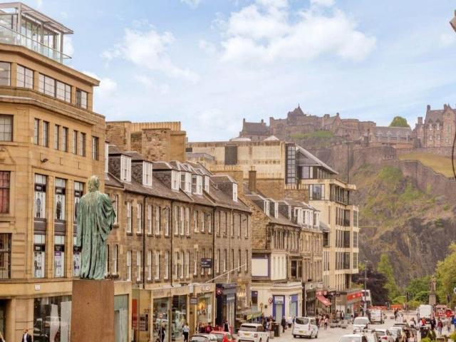 32A Castle Street, City of Edinburgh, EH2 3HT, United Kingdom | 3 bed apartment for rent #137838568 | Rentberry