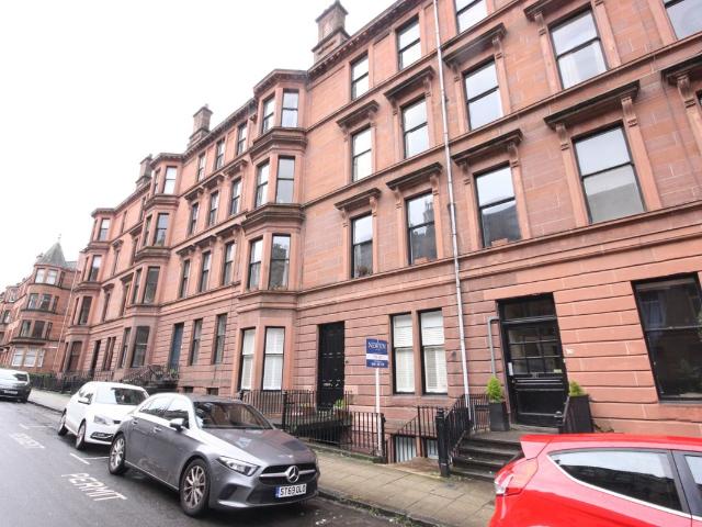 32A Kersland Street, Glasgow G12, 3 bed flat to rent, £1,850 pcm | PrimeLocation