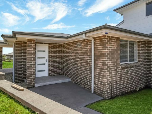 32a randall street glenmore park nsw unit for rent lj hooker