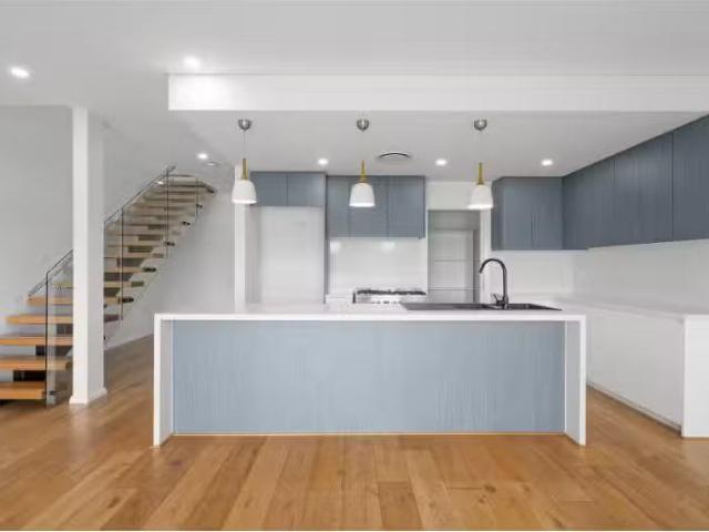 32B Raine Avenue, Liverpool Townhouse for rent Listed by Dani.