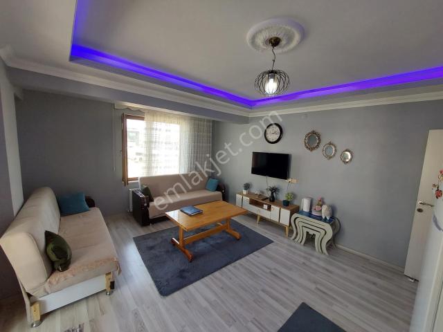 32evler Mevki Full Eşyalı Arakat Cam Balkon Kombi 2+1 Kiralık