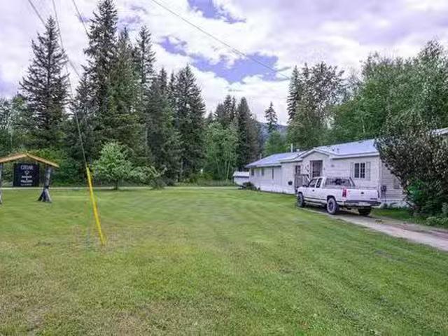 32E Old N Thompson E Highway, Clearwater, BC, V0E 1N2 commer.