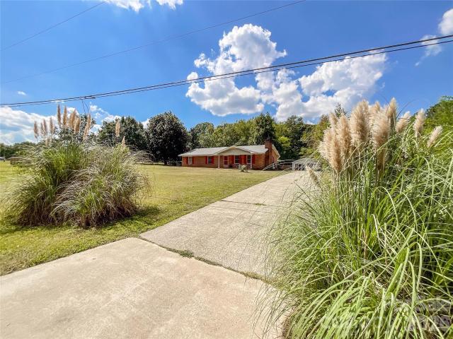 3304 Griffith Road