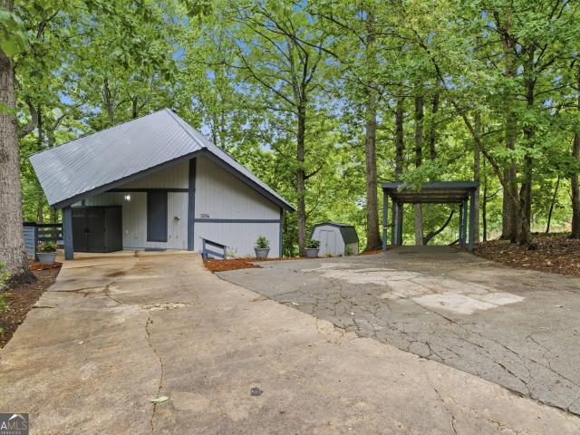 3304 The Trail Road