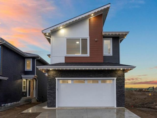 3305 Chickadee Drive Nw, Edmonton, AB, T5S 0V5 house for sale | Listing ID E4513 | Royal LePage