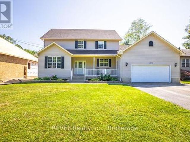 3305 Hyman Avenue, Fort Erie Ridgeway, ON, L0S 1N0 house for sale | Listing ID X13711 | Royal LePage