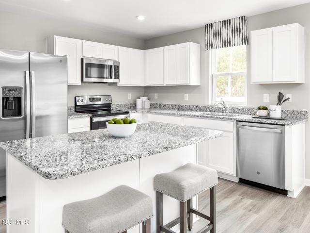 3305 Penguin Circle