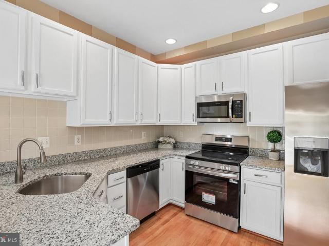 3306 Woodspring Drive