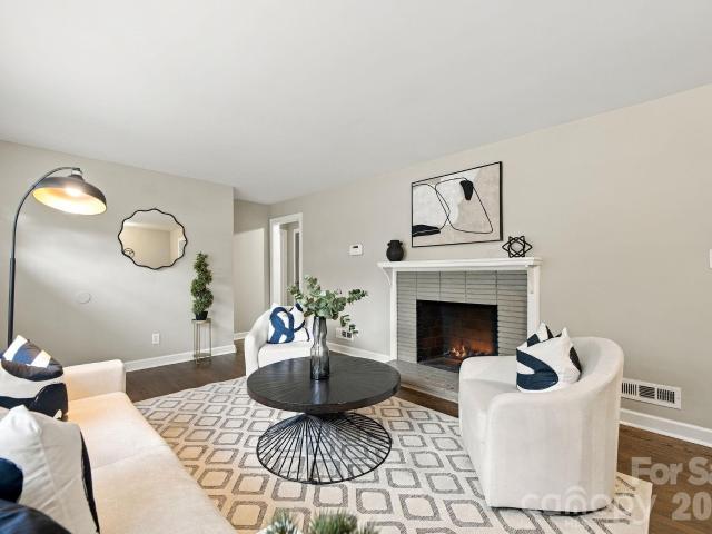 3307 Bonaire Drive