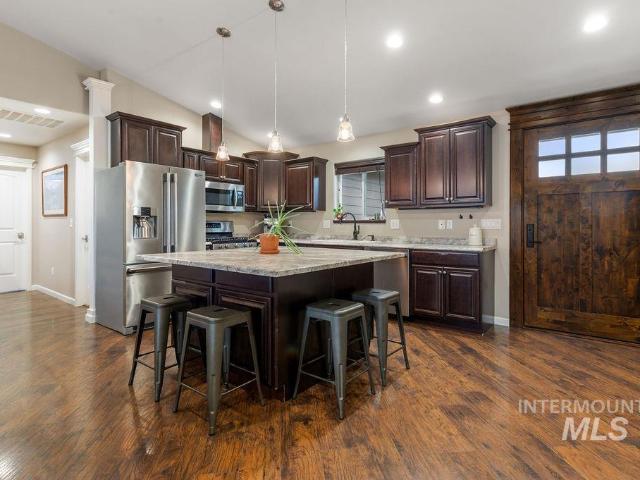 3307 18th Street