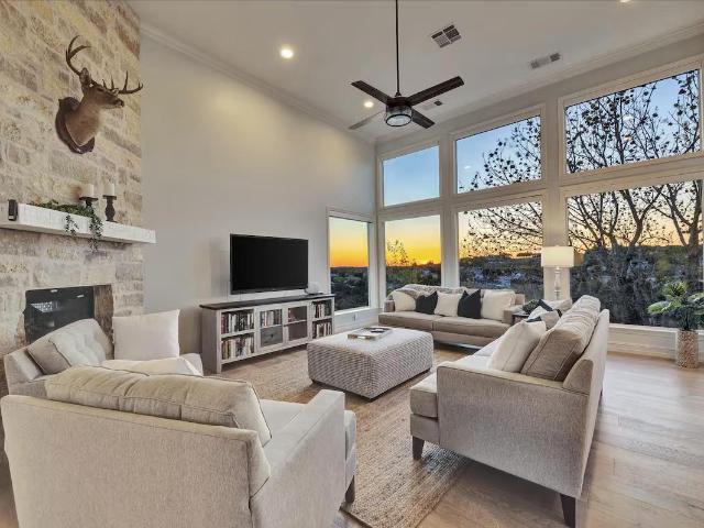 3300 Constitution Dr