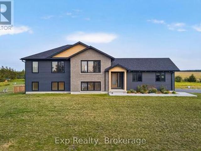 3300 County Road 2 Road, Prince Edward County Ameliasburg Ward, ON, K0K 1G0 house for sale | Listing ID X13653 | Royal LePage