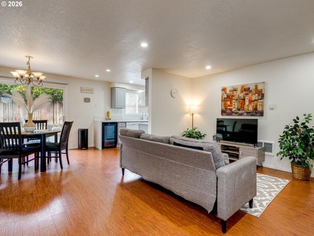 3300 kauffman ave # 12