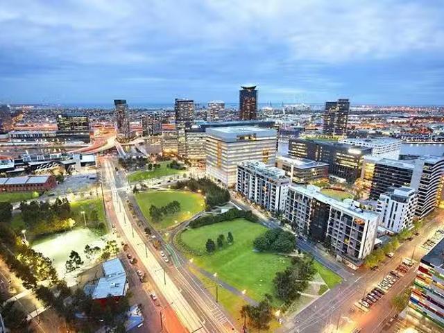 3301/100 Harbour Esplanade, Docklands, VIC 3008
