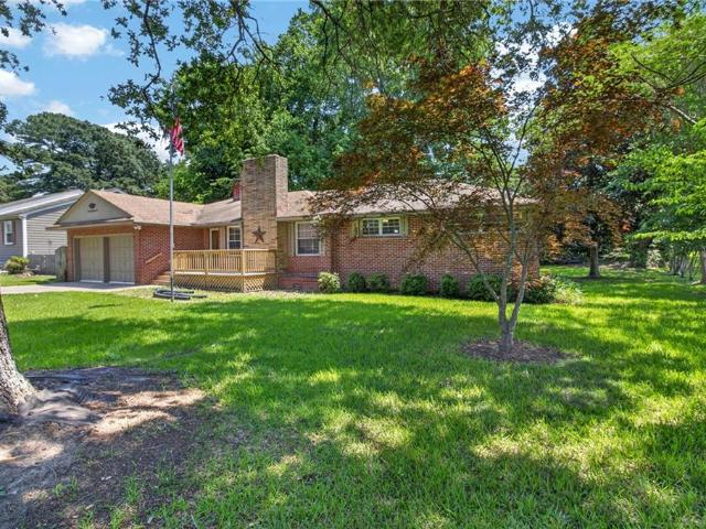 3301 Brookside LN