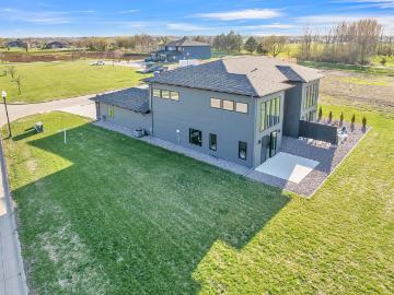 3302 Ponderosa Court