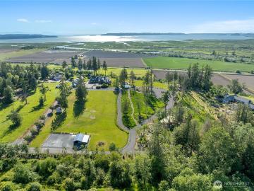 3302 th Ave NW, Stanwood, WA 98292 | MLS #2498