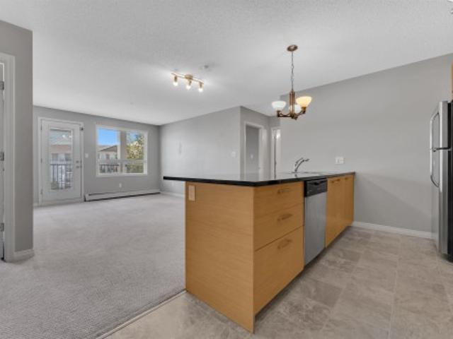 3302 9 Simpson Dr Nw, Edmonton, AB, T6R 0N3 condo for sale | Listing ID E4494 | Royal LePage