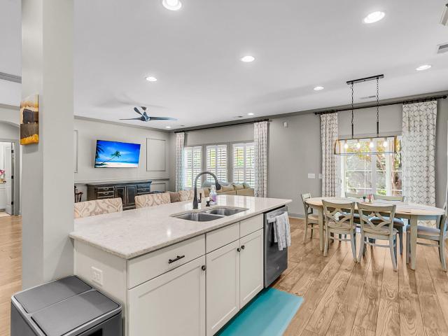 3303 Pavilion Lake Drive