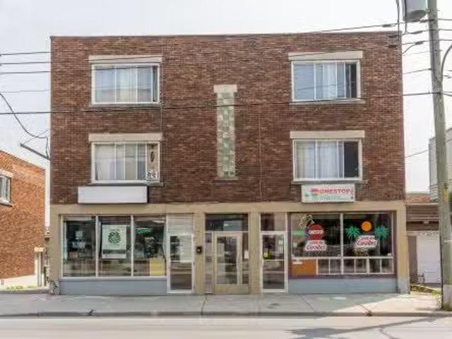 330 334 Rue St Jacques, Montréal Lachine, QC, H8R 1E2 in.