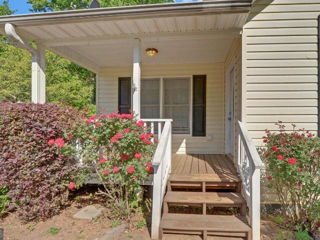 330 Cedar Springs Lane