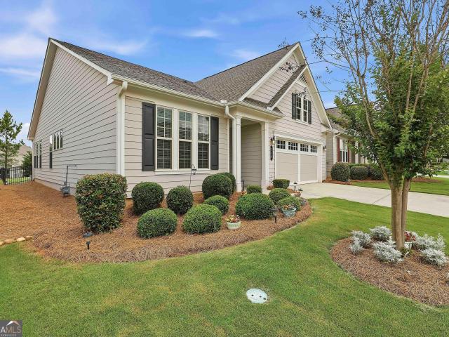 330 Chestnut Oak Drive