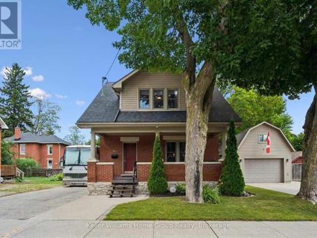 330 Angus Street, Centre Wellington Fergus, ON, N1M 2M1 house for sale | Listing ID X13803 | Royal LePage