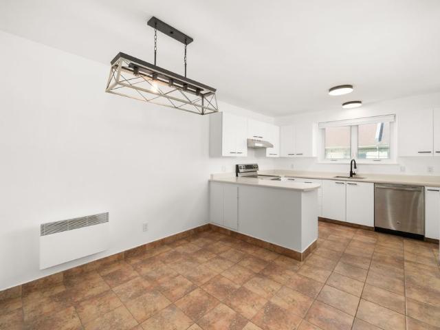 330, Av. Louise Lamy, 202, Dorval