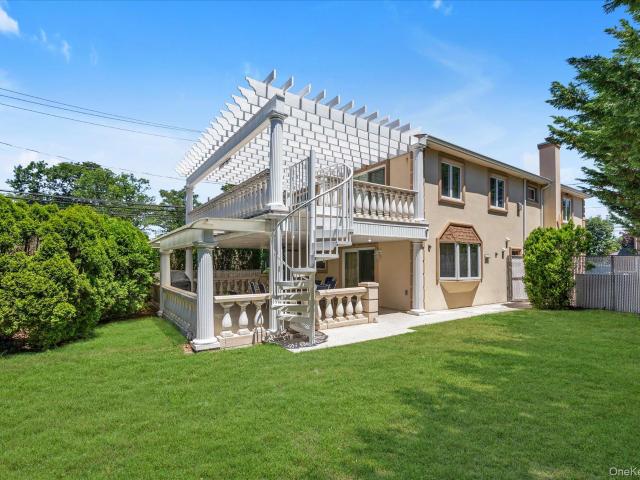 330 Bayville Ave, Bayville, NY 11709 | MLS #1013