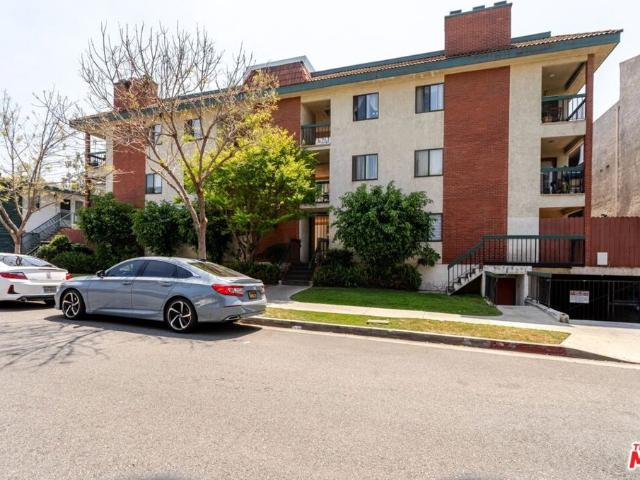 330 Burchett Street 206
