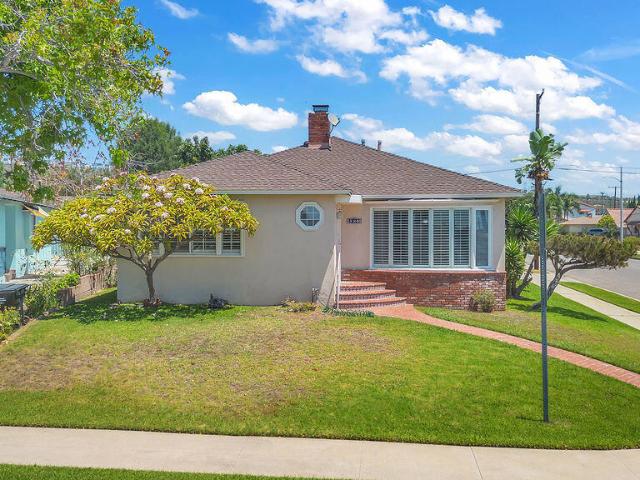 330 E Oakmont Drive