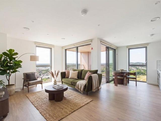 330 Ealing Road, Wembley | London HA0 2 bed apartment to rent £2,300 pcm £531 pw