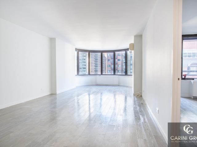 330 East 38th Street, New York, NY