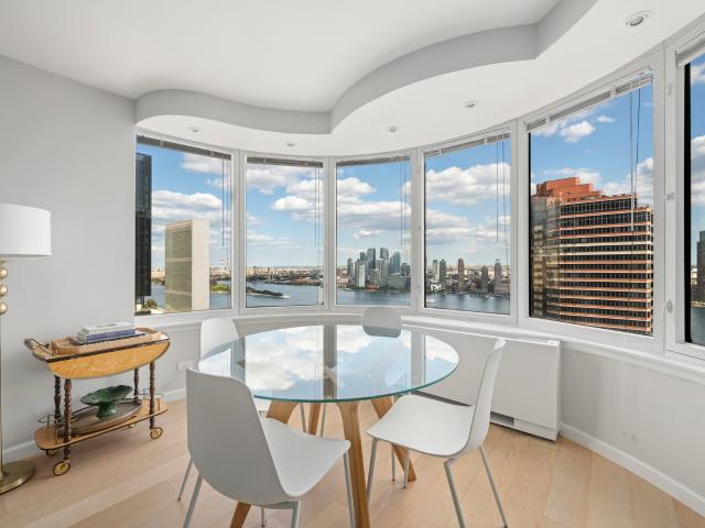 330 East 38th Street, New York, NY