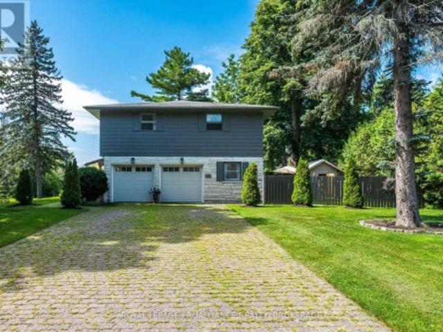 330 Elmwood Drive, Gananoque, ON, K7G 1P1 house for sale | Listing ID X13764 | Royal LePage
