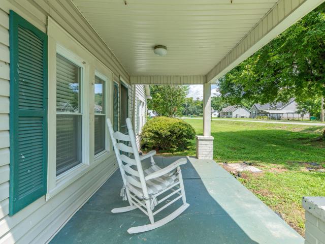 330 Holly Grove Rd