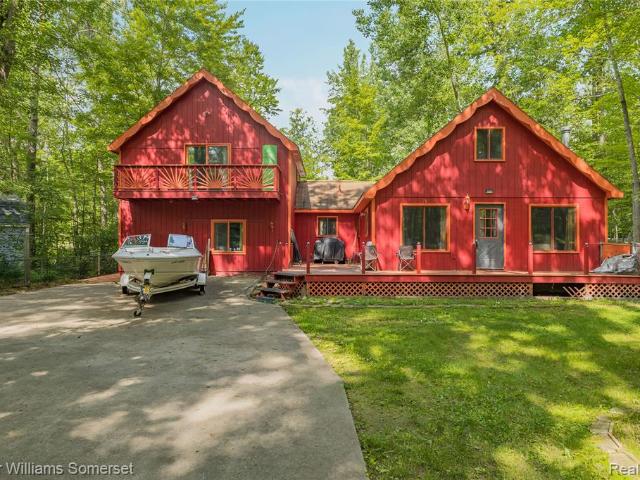 330 Ivy Drive