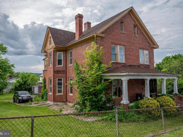 330 Oak Street