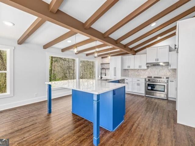 330 Lake Drive