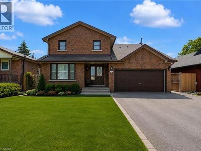 330 Margaret Avenue, Stoney Creek, ON, L8E 2J4 house for sale | Listing ID 40862 | Royal LePage