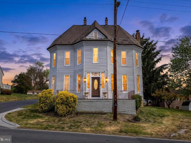330 Mechanic St, Luray, VA 22835 | MLS #VAPA2006