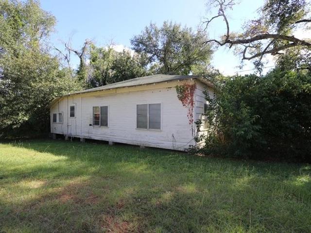 330 N Zavalla St, Jasper, TX 75951