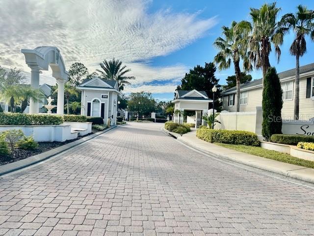 330 Southern Pecan Cir, Unit 208, Winter Garden, FL 34787 | MLS #S5136