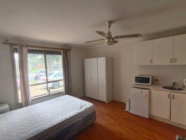 $330 per week FULLY FURNISHED & ALL BILLS INCLUDED!