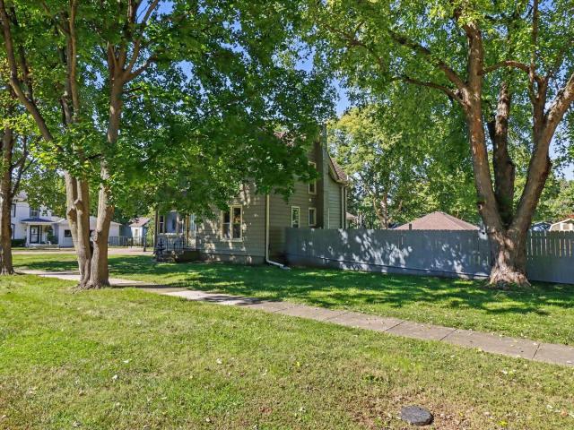 330 Pleasant Street