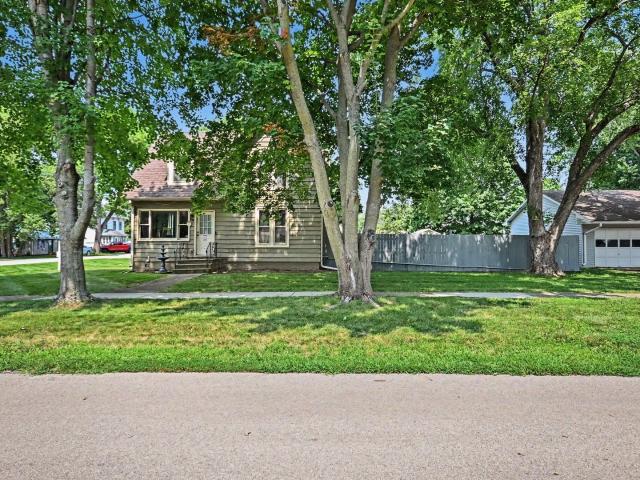 330 Pleasant Street