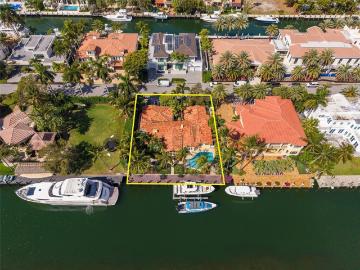 330 Royal Plaza Dr, Fort Lauderdale, FL