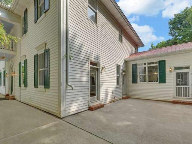 330 River Road