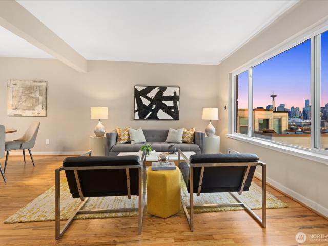 330 W Olympic Place # 407